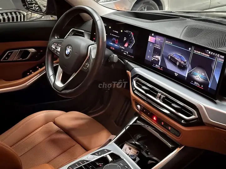 BMW 3 Series 2024 photo 3