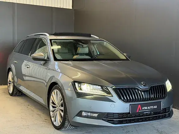 Skoda Superb 2017 photo 2