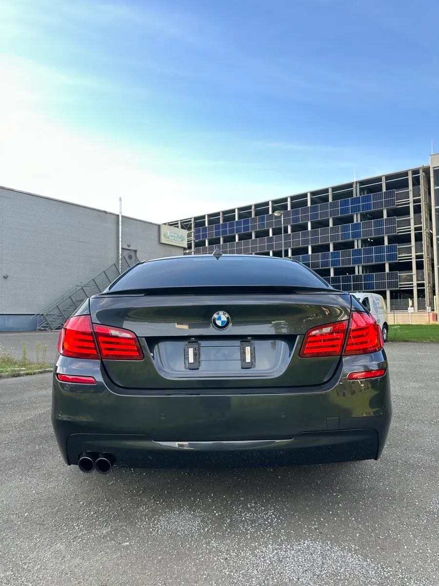 BMW 5 Series 2011 photo 3