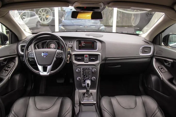 Volvo V40 2014 photo 3