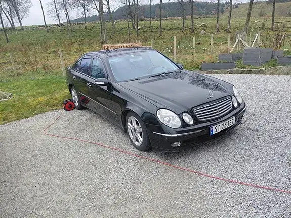 Mercedes-Benz E 220 D