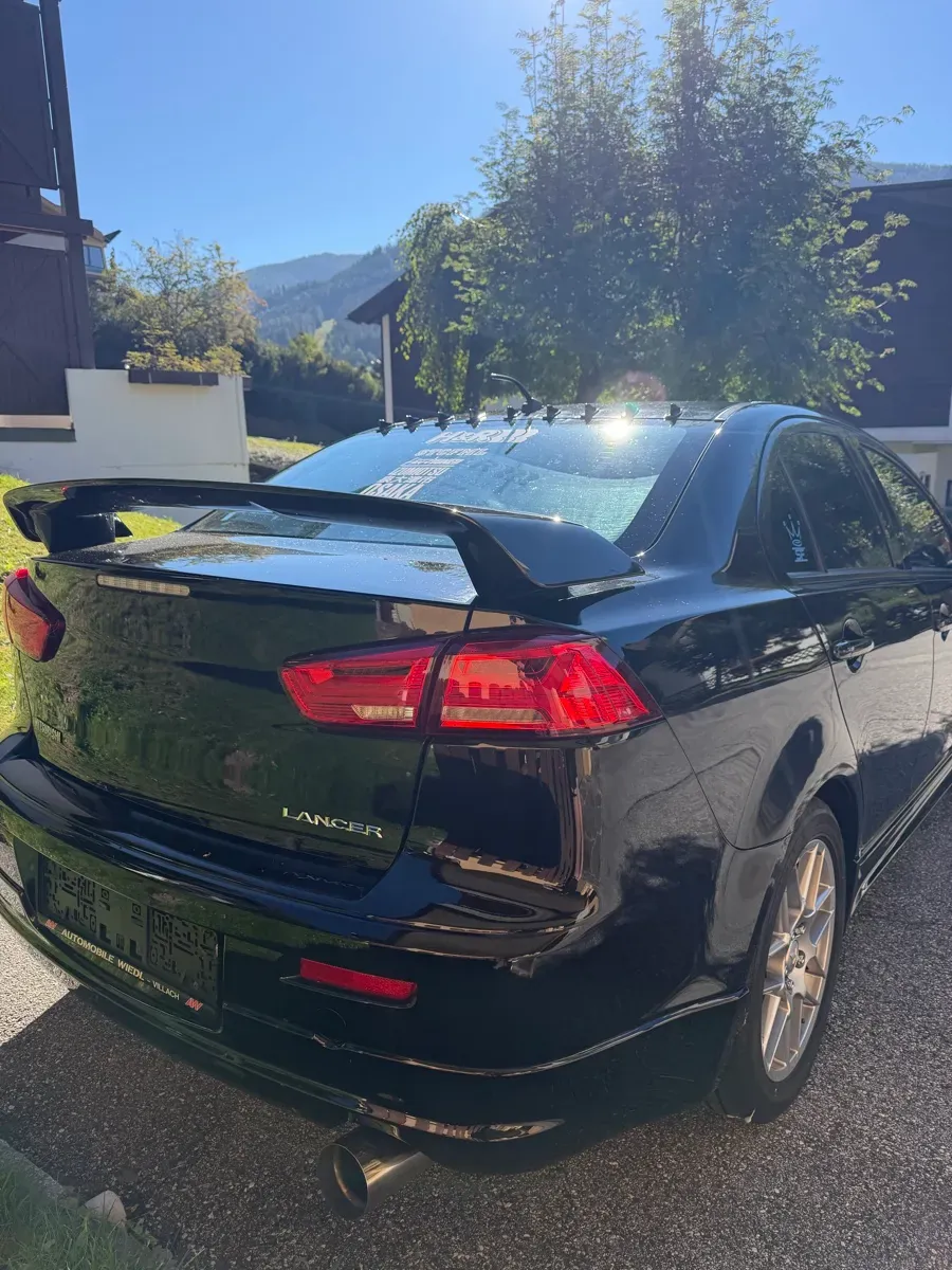 Mitsubishi Lancer