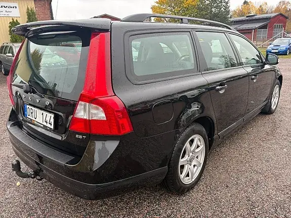 Volvo V70 2008 photo 3