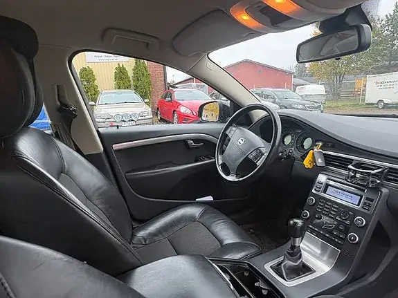 Volvo V70 2008 photo 5