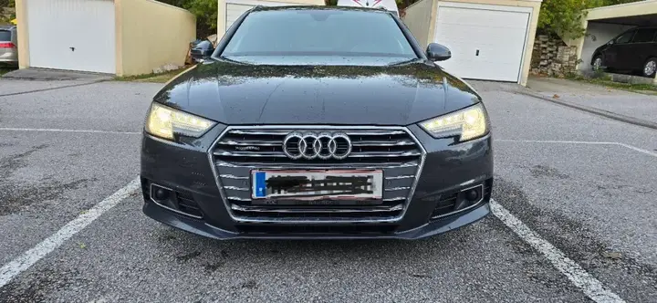 Audi A4 2017 photo 2