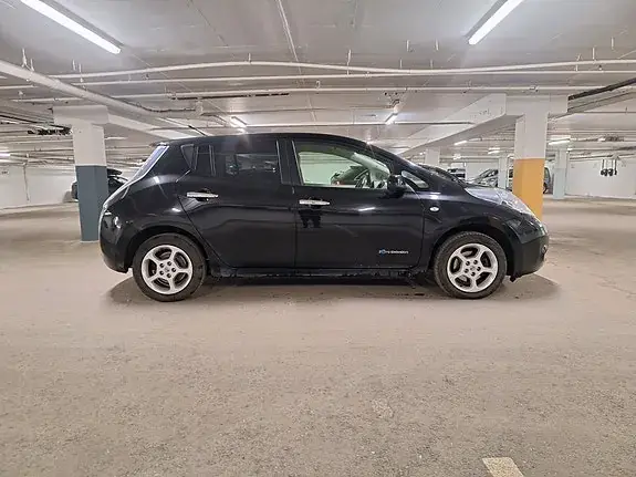 Nissan Leaf 2013 photo 4