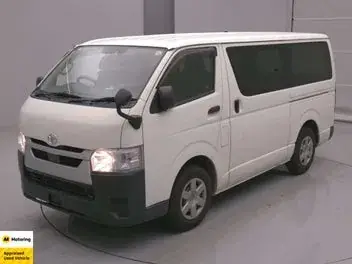 Toyota Hiace 2021 photo 2