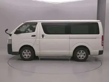 Toyota Hiace 2021 photo 4