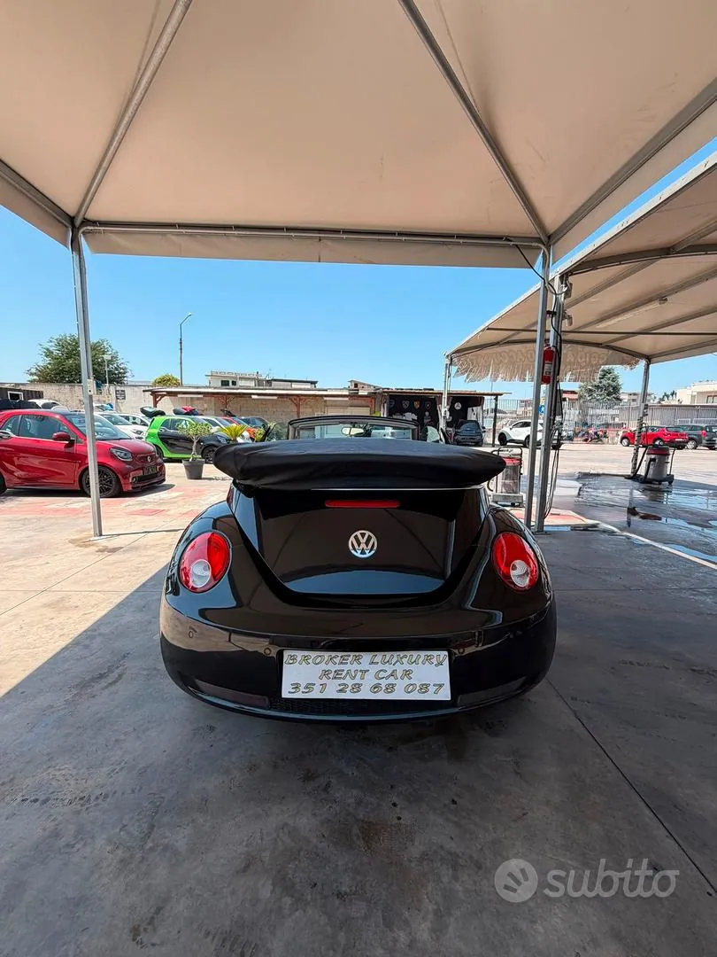 Volkswagen New Beetle 2009 photo 2