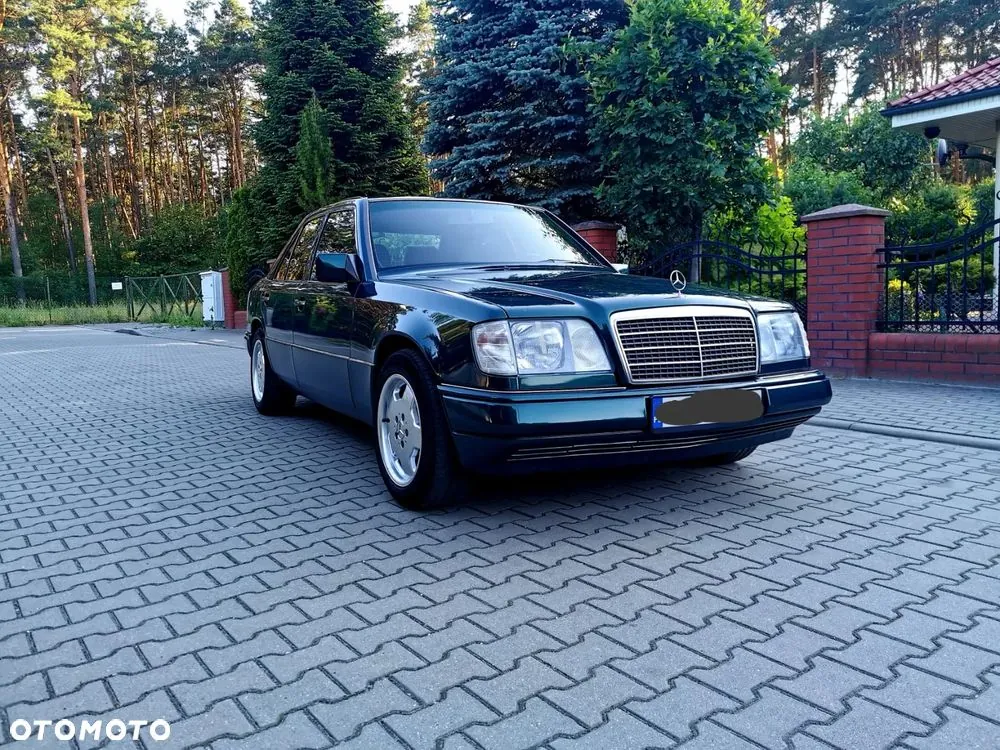 Mercedes-Benz C-Class 1995 photo 2