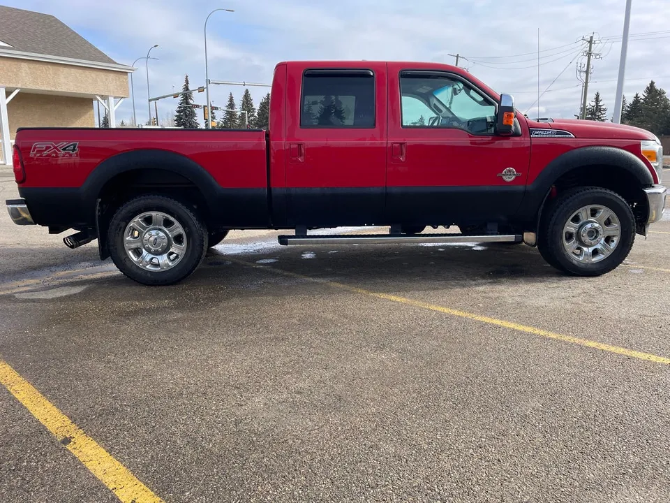 Ford F250 2012 photo 2