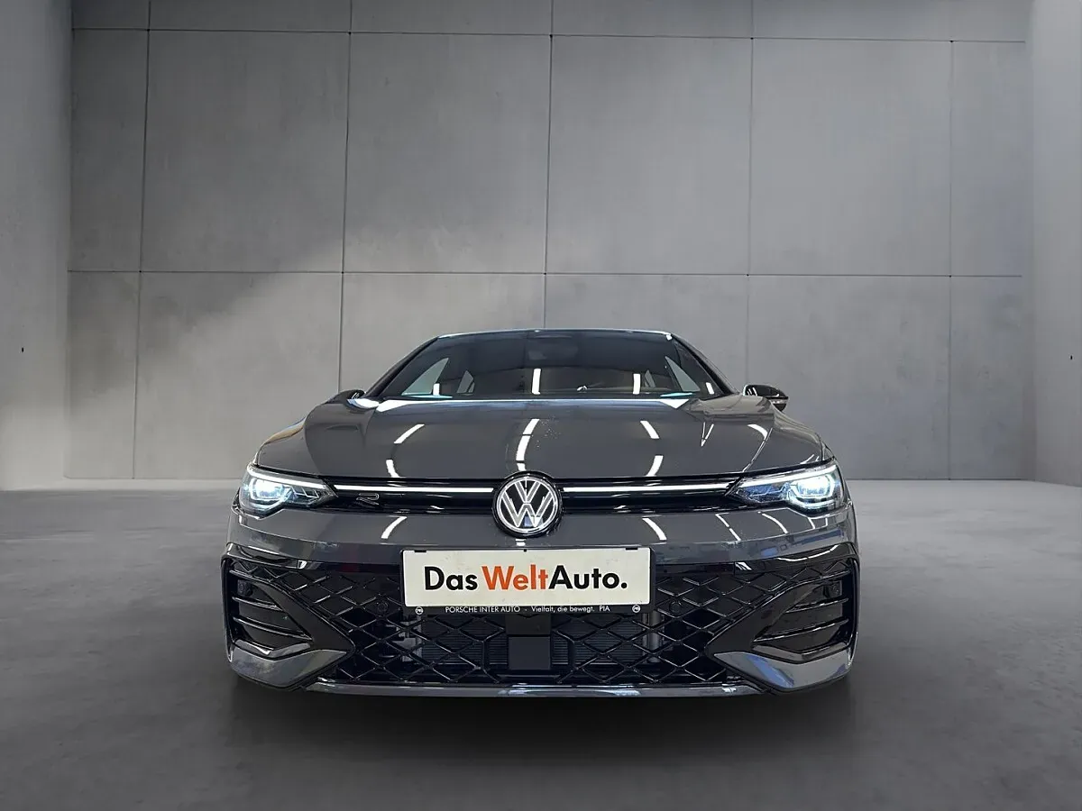 Volkswagen Golf 2026 photo 2