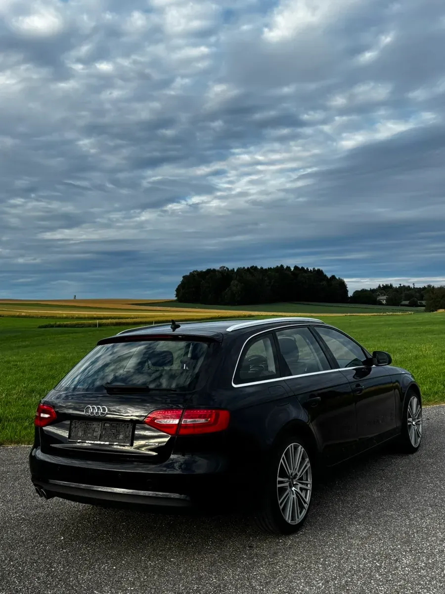 Audi A4 2015 photo 3