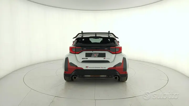 Toyota Yaris 2024 photo 4