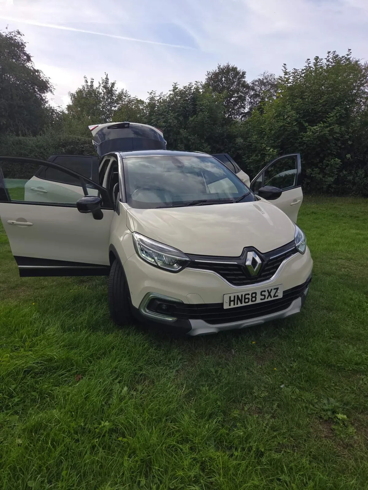 Renault Captur 2018 photo 2