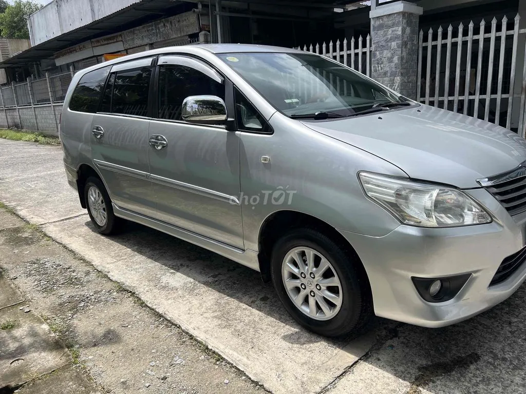 Toyota Innova 2013 photo 4