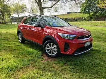 Kia Stonic 2022 photo 2