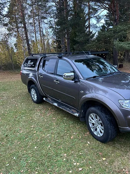 Mitsubishi L200 2015 photo 3