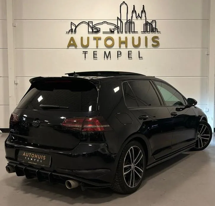 Volkswagen Golf 2015 photo 2