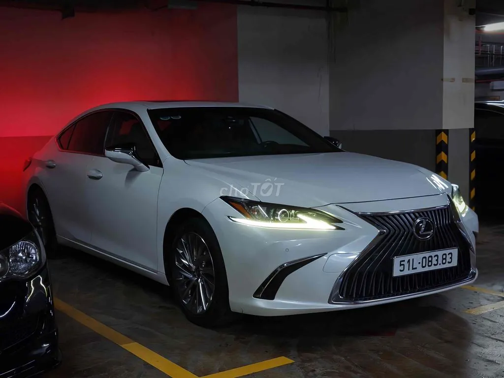 Lexus Es 2018 photo 2