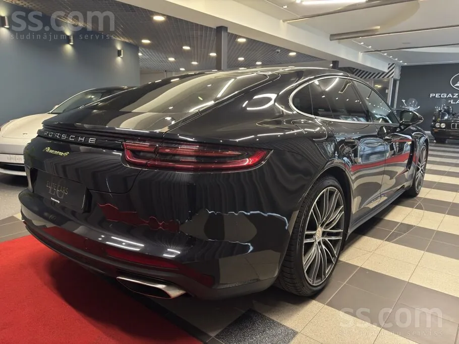 Porsche Panamera 2017 photo 5