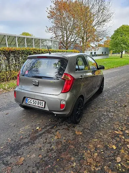 Kia Picanto 2011 photo 5