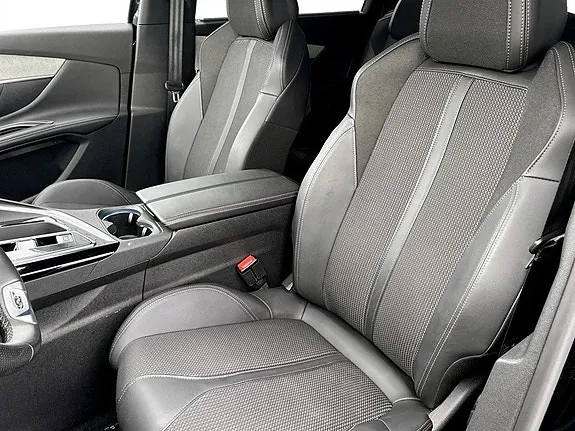 Peugeot 5008 2023 photo 5