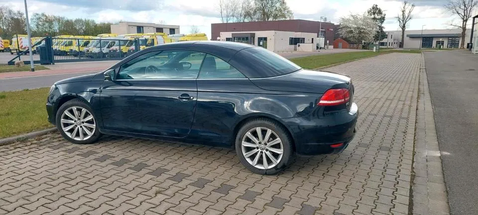 Volkswagen Eos