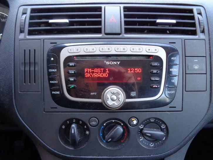 Ford Focus C-Max 2006 photo 3