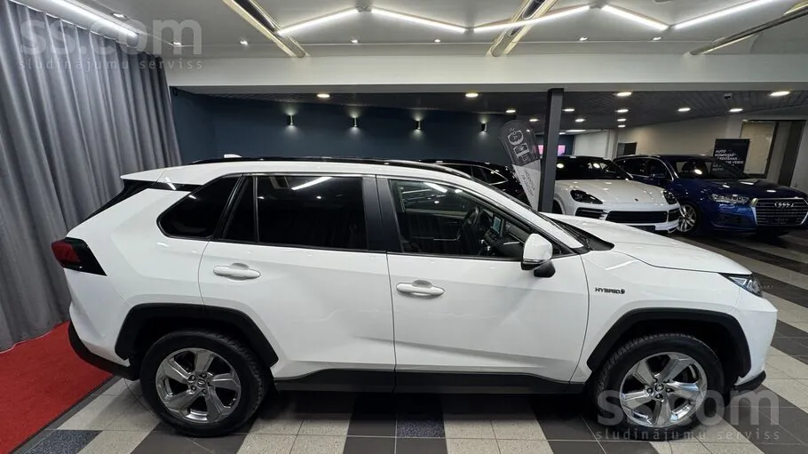 Toyota Rav4 2020 photo 4