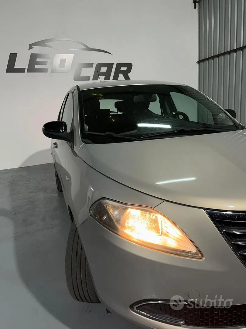 Lancia Ypsilon 2012 photo 3
