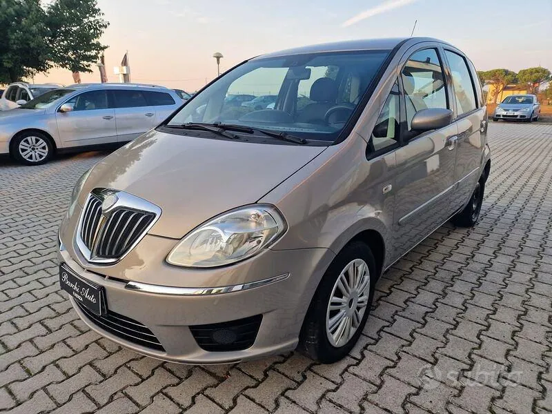 Lancia Musa 2009 photo 2