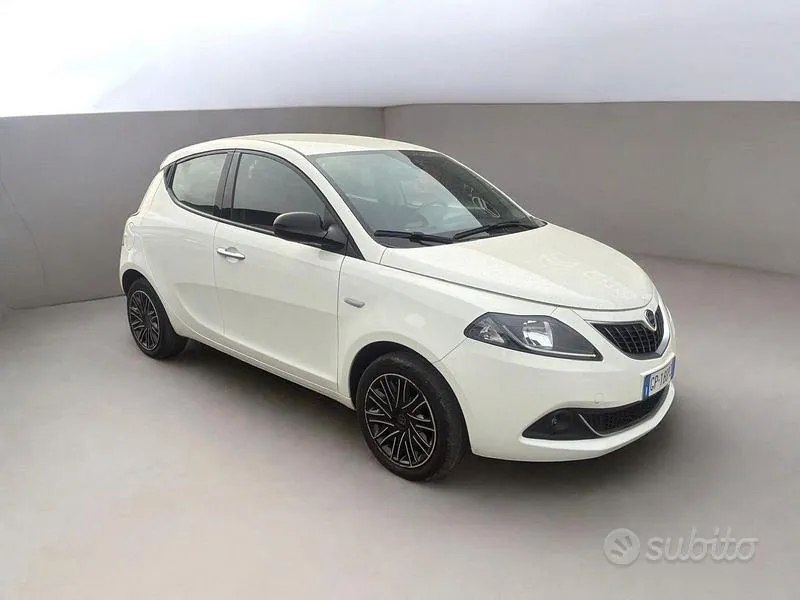 Lancia Ypsilon 2023 photo 5