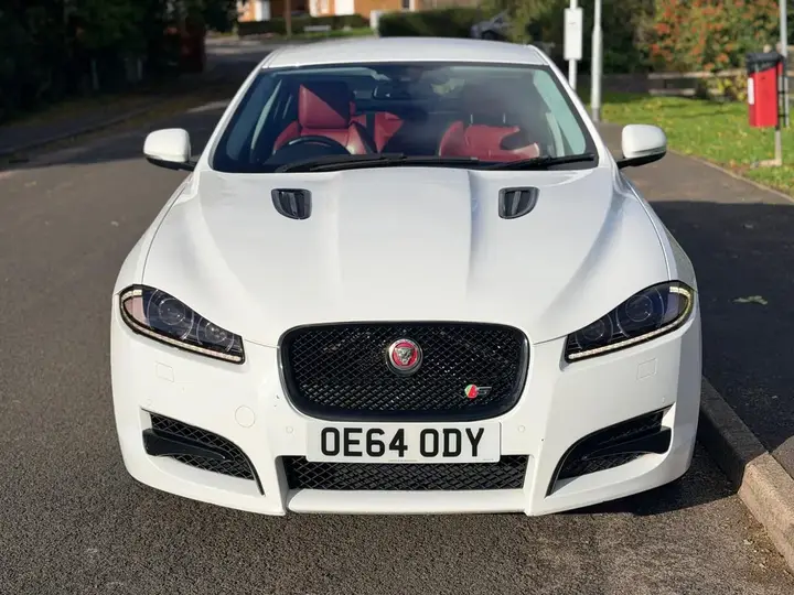 Jaguar Xf 2014 photo 3