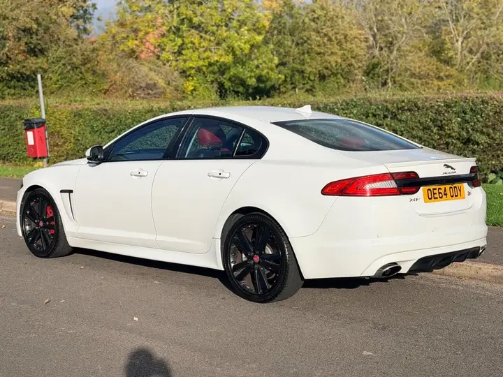 Jaguar Xf 2014 photo 5