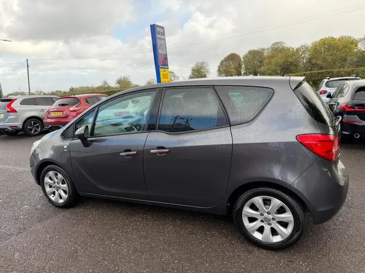 Vauxhall Meriva 2011 photo 4