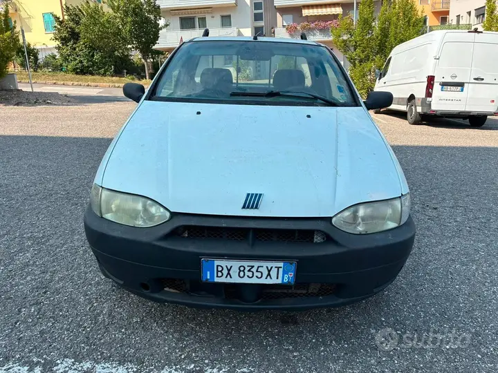 Fiat Strada 2002 photo 3