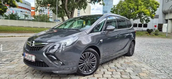 Opel Zafira 2016 photo 2