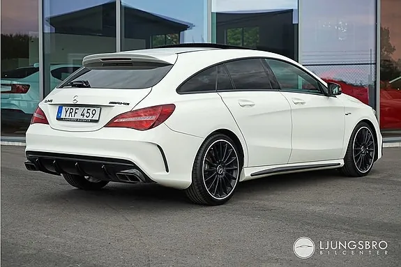 Mercedes-Benz Cla45 2018 photo 2