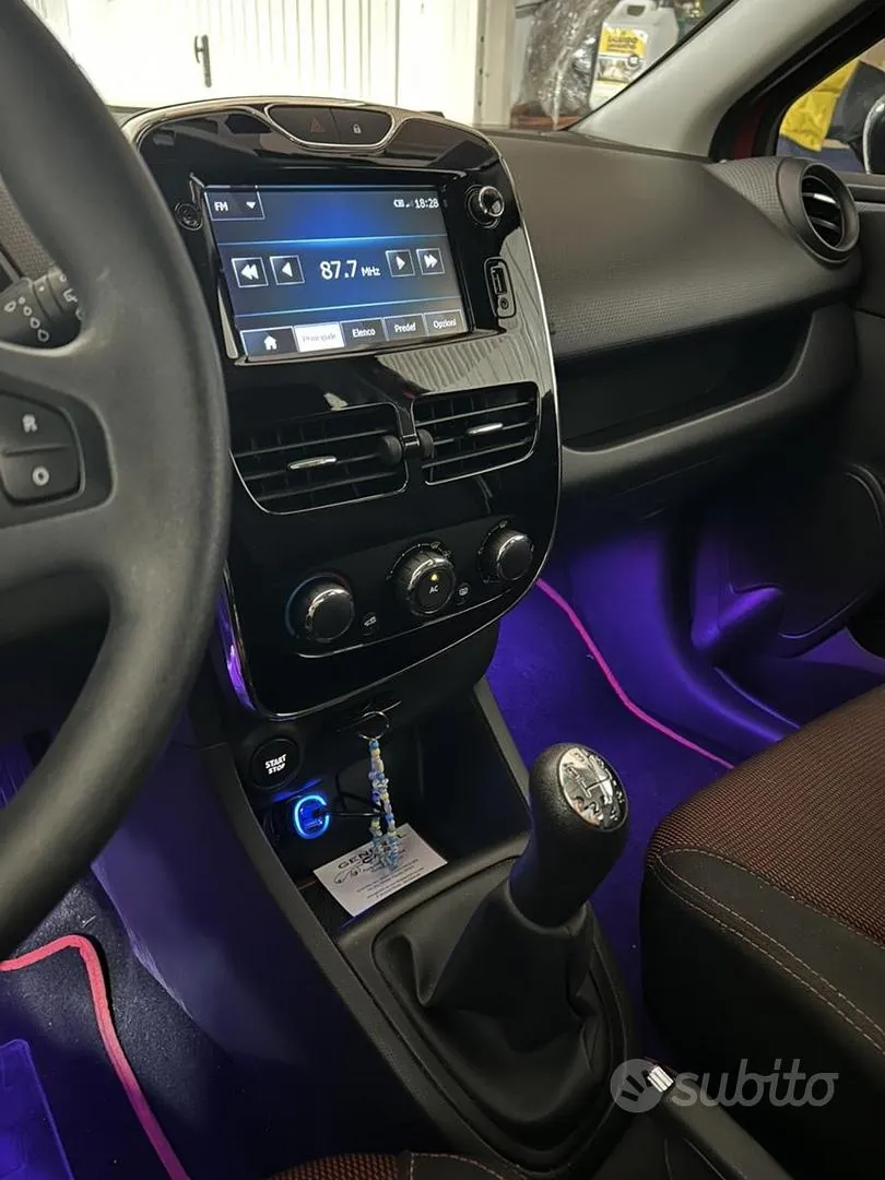 Renault Clio 2014 photo 5