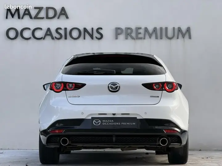 Mazda 3 2024 photo 4