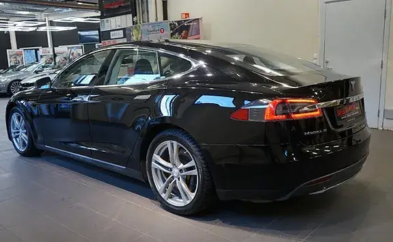 Tesla Model S 2015 photo 4