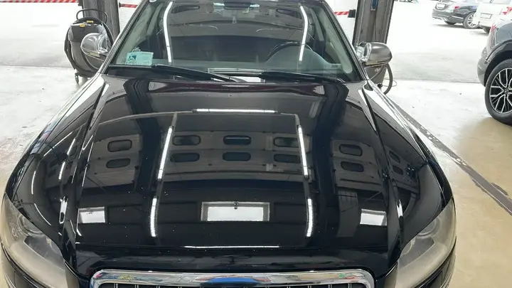 Audi A8 2008 photo 2