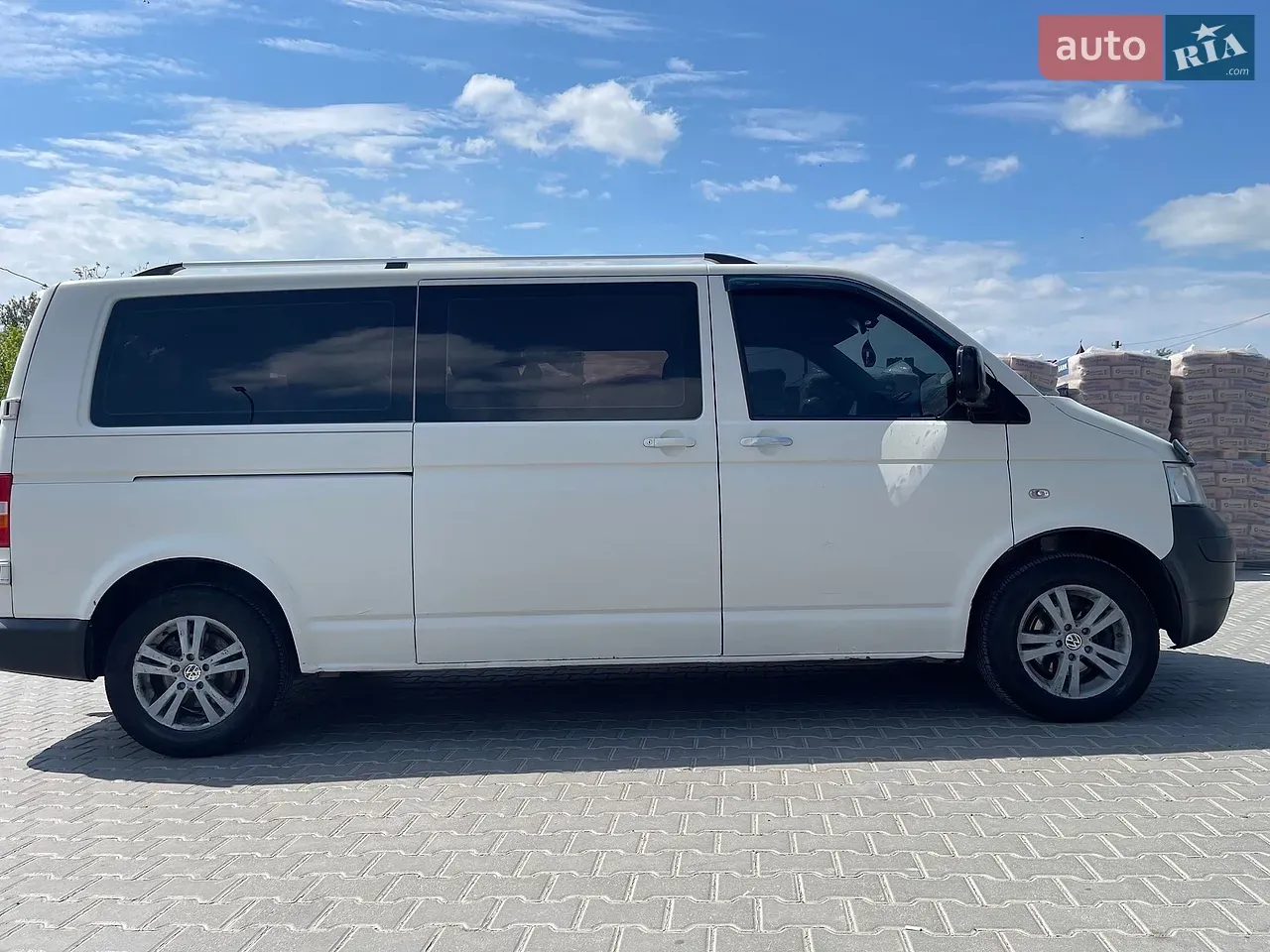Volkswagen Transporter 2008 photo 2