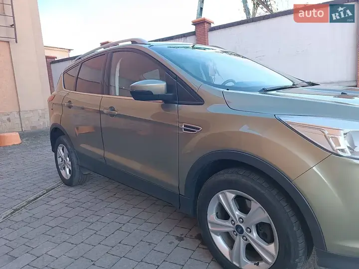 Ford Kuga 2013 photo 5