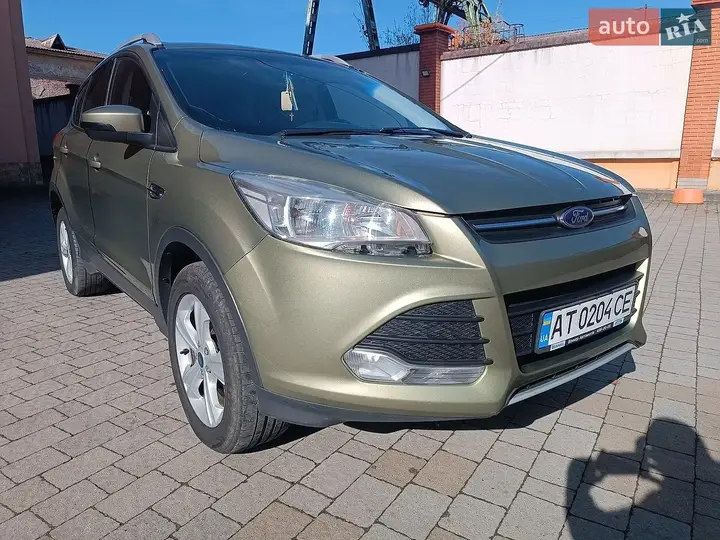 Ford Kuga 2013 photo 3