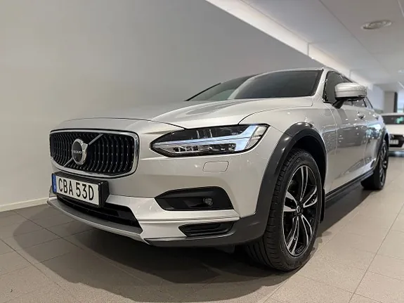 Volvo V90 Cross Country
