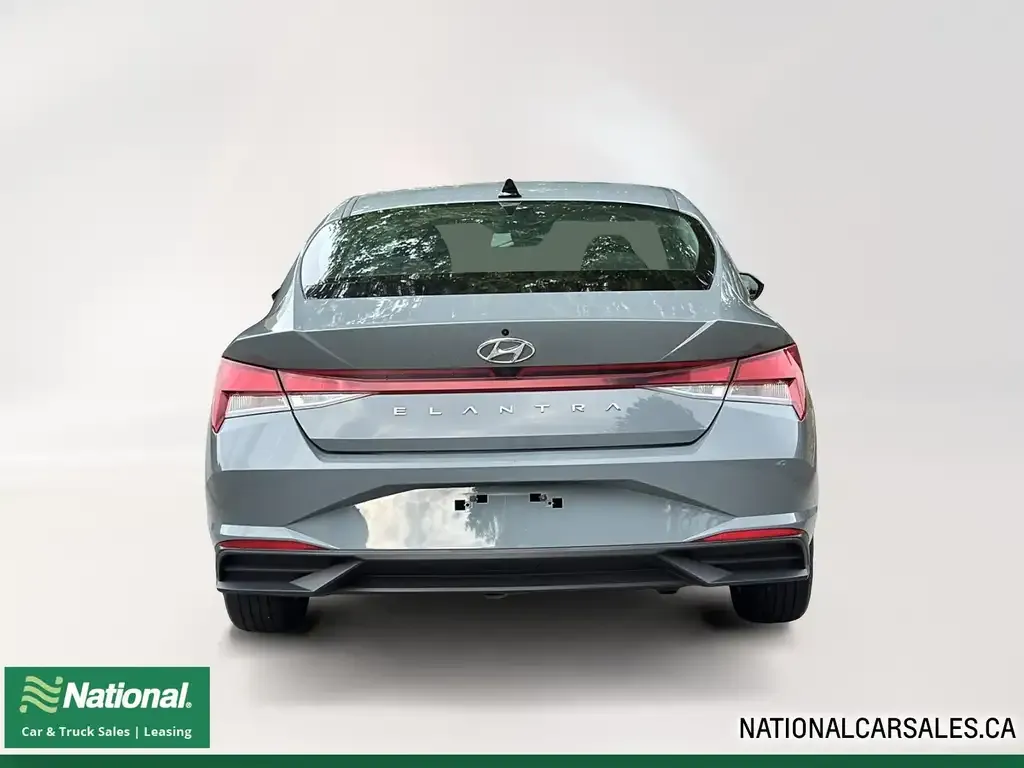 Hyundai Elantra 2022 photo 3