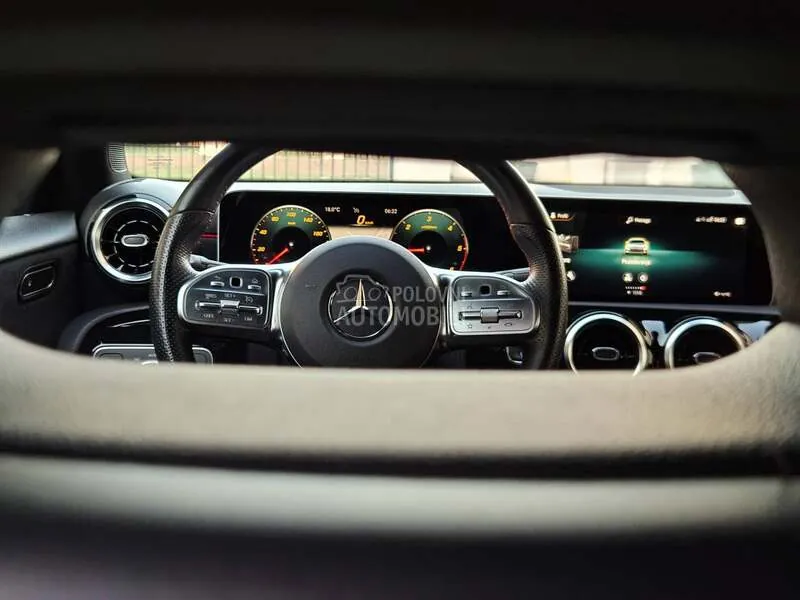 Mercedes-Benz A 180 2019 photo 3