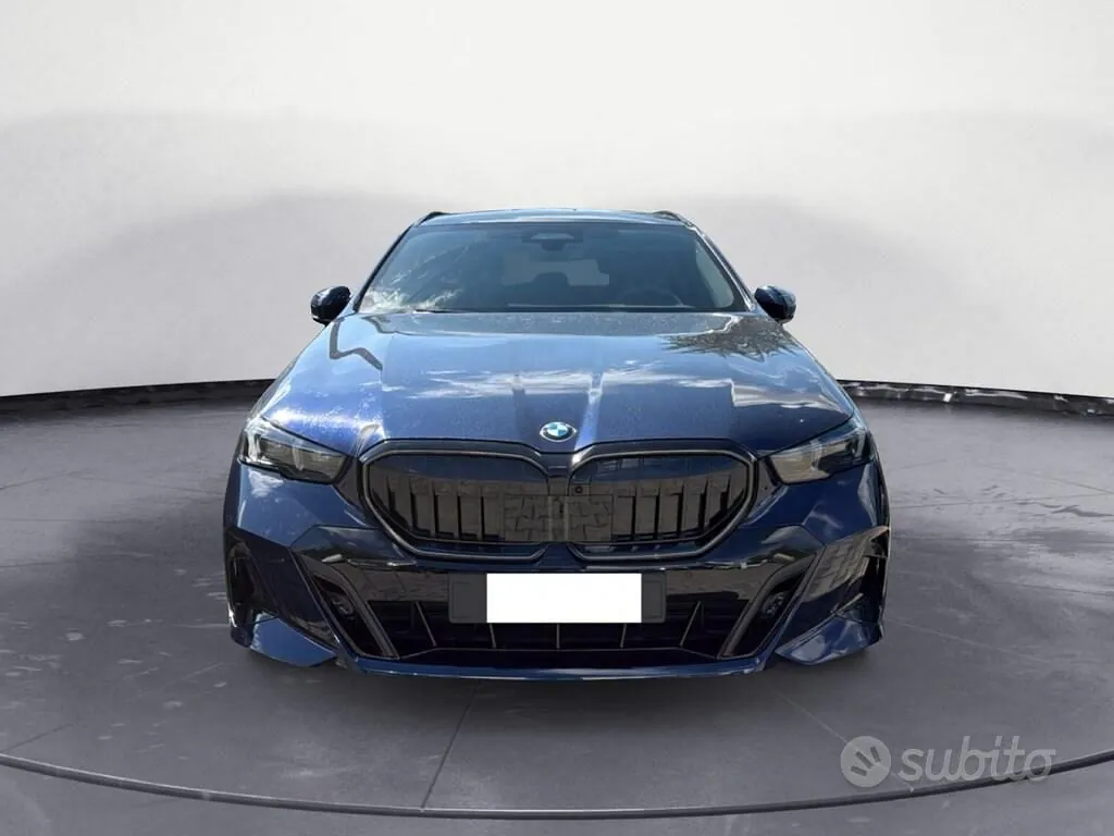 BMW 5 Series 2025 photo 2